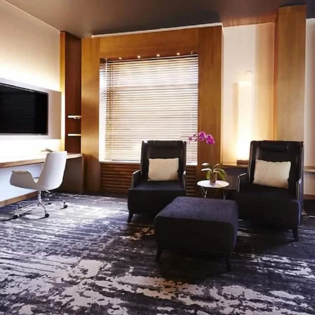 르 제르망 호텔 토론토-럭셔리룸, 킹사이즈침대 1개 (Prestige)-1