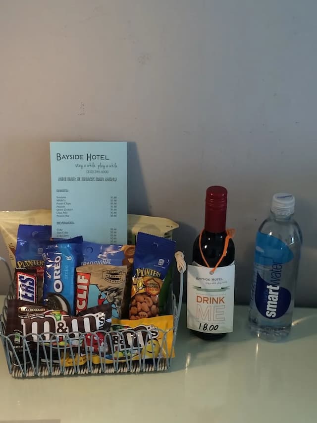 ベイサイド ホテル-エコノミー ルーム クイーンサイズベッド-3