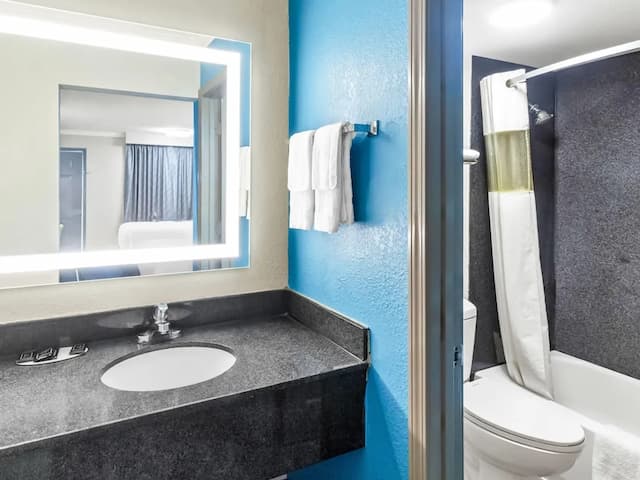 東休士頓溫德姆戴斯酒店-雙人房, 2 張標準雙人床, 吸煙房-6