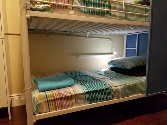 奧蘭治村旅舍-共用宿舍, 僅限男士, 私人浴室-2