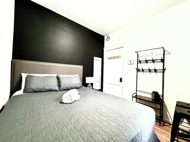 424 旅舍-特色客房 (Shared Bathroom)-1