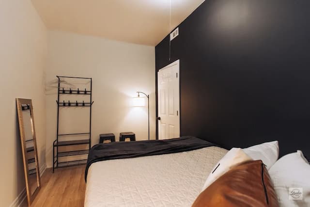 424 旅舍-基本單人房 (Shared Bathroom)-2