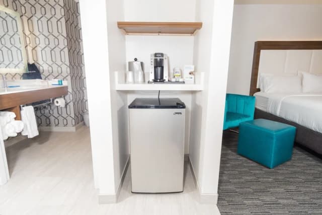 好萊塢星光大道智選假日套房飯店 - IHG 旗下飯店-套房, 2 張加大雙人床 (Additional Living Area)-1