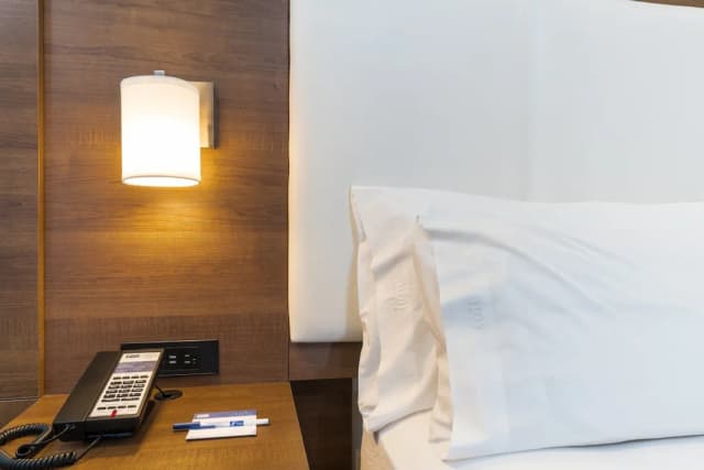 好萊塢星光大道智選假日套房飯店 - IHG 旗下飯店-標準客房, 1 張特大雙人床, 無障礙 (Communications Accessible)-6