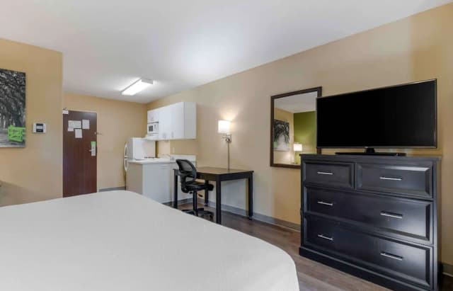 Extended Stay America Suites Los Angeles Monrovia-Studio, 1 Queen Bed, Accessible, Non Smoking-3