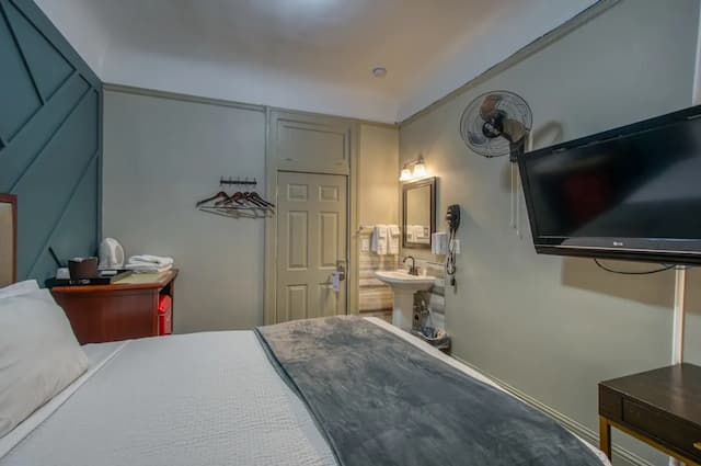 램스 호텔-1 Queen Bed with Sofa Bed, Shared Bathroom-18