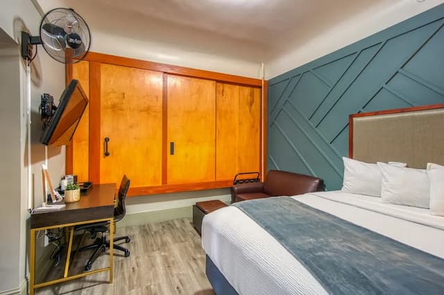 램스 호텔-1 Queen Bed with Sofa Bed, Shared Bathroom-10