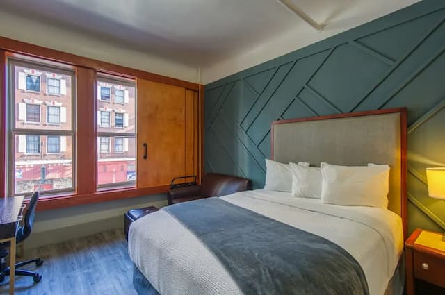 램스 호텔-1 Queen Bed with Sofa Bed, Shared Bathroom-6