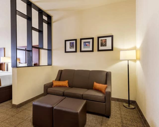 Comfort Suites near NASA - Clear Lake-Suite, Non Smoking-1