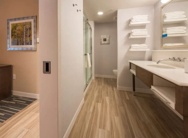 Hampton Inn & Suites Seattle/Redmond-Room, 2 Queen Beds, Non Smoking, Refrigerator & Microwave-5