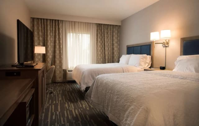 Hampton Inn & Suites Seattle/Redmond-Room, 2 Queen Beds, Non Smoking, Refrigerator & Microwave-1