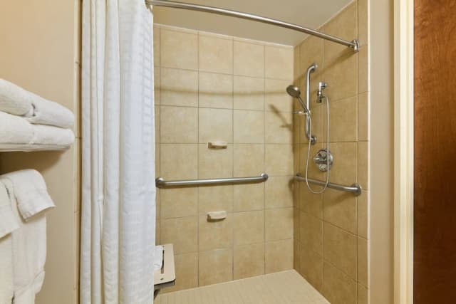 Candlewood Suites New York City-Times Square by IHG-Suite, 1 Bedroom, Accessible (Roll-In Shower)-6