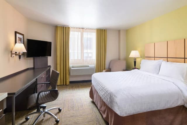 Candlewood Suites New York City-Times Square by IHG-Studio Suite, 1 Queen Bed, City View (High Floor)-4
