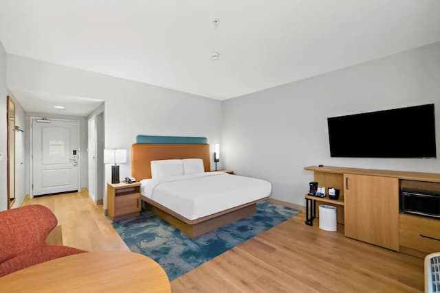 ハンプトン イン & スイーツ ランカスター-キングサイズベッド 1 台 (禁煙)-5