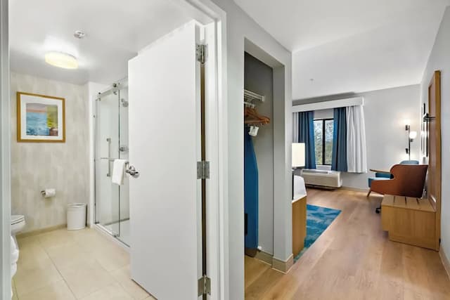 ハンプトン イン & スイーツ ランカスター-キングサイズベッド 1 台 (禁煙)-2