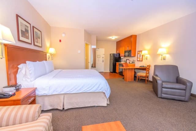 Candlewood Suites Houston I-10 East by IHG-Studio Suite, 1 King Bed-9