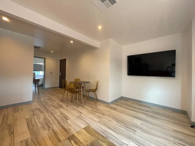 羅特克斯酒店-公寓客房, 1 張加大雙人床及 1 張梳化床-16