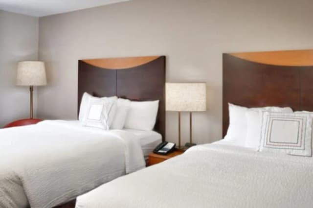 Fairfield Inn & Suites by Marriott Seattle Bellevue/Redmond-Room, 2 Queen Beds-2