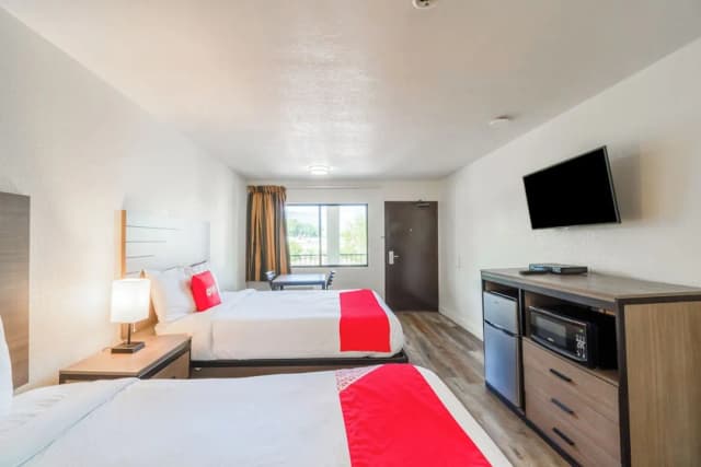 OYO Hotel Houston N Fm-1960 Champions TX-Room, 2 Queen Beds, Non Smoking-3