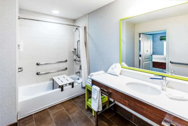 Hampton Inn & Suites Houston Heights I-10-客房, 2 张大床, 无障碍, 无烟房-4