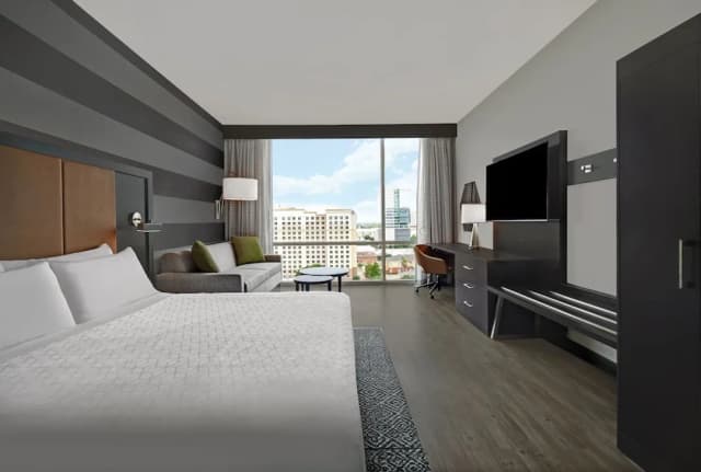 Holiday Inn Express Houston - Galleria Area by IHG-Suite, 1 King Bed with Sofa bed (High Floor)-1