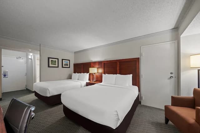 컴포트 인 바이 더 베이-트래디셔널룸, 퀸사이즈침대 2개-7