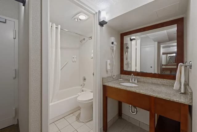 컴포트 인 바이 더 베이-트래디셔널룸, 퀸사이즈침대 2개-13