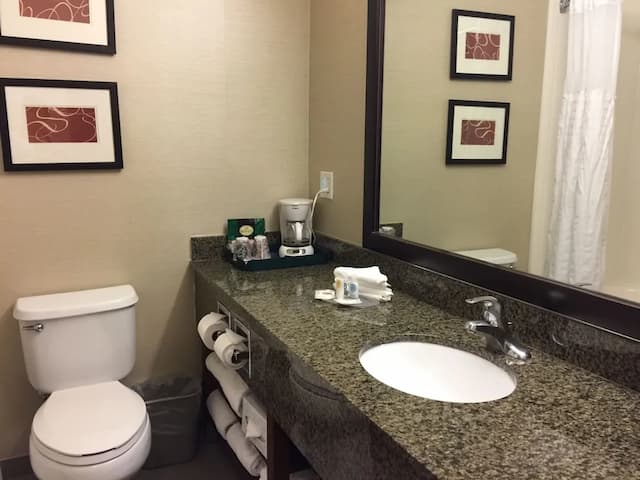 컴포트 스위트 - 식스플래그 매직마운틴 인근-Studio Suite, 2 Queen Beds-15