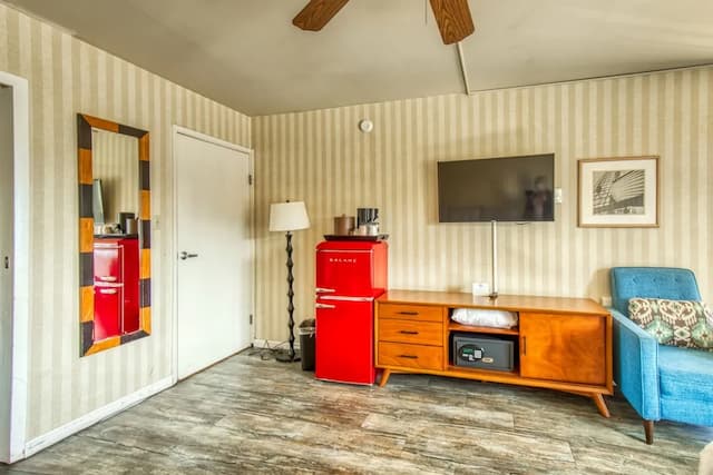 ウォーフ イン-ジュニア スイート ベッド (複数台) バルコニー パーシャル オーシャン ビュー-6