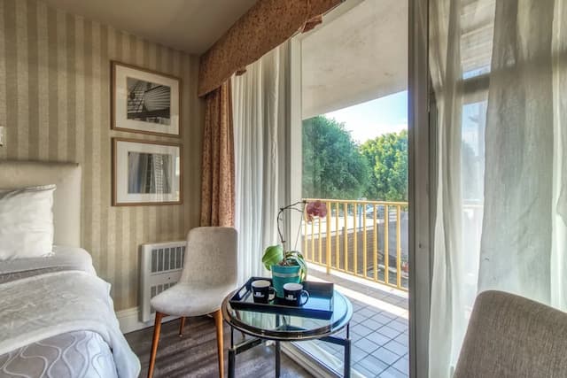 ウォーフ イン-ジュニア スイート ベッド (複数台) バルコニー パーシャル オーシャン ビュー-11