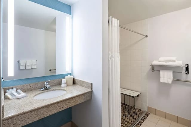 ヒルトン ガーデン イン シカゴ オハア エアポート-スイート バリアフリー-5