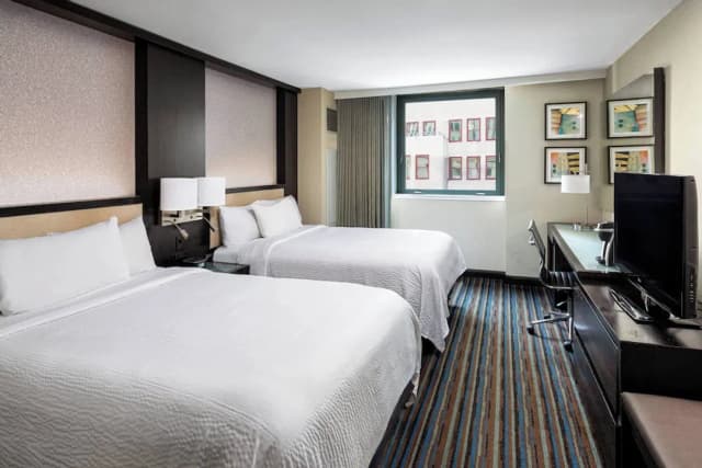 Courtyard by Marriott New York Manhattan/Times Square-Room, 2 Double Beds-5