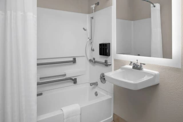Bellevue Larkspur Landing Extended Stay Suites 飯店-行政套房, 身障無障礙空間-7
