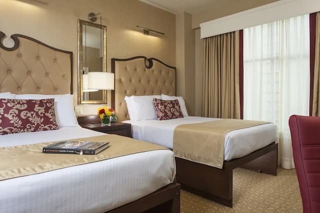 킹 조지 호텔-슈피리어룸, 더블침대 2개-1