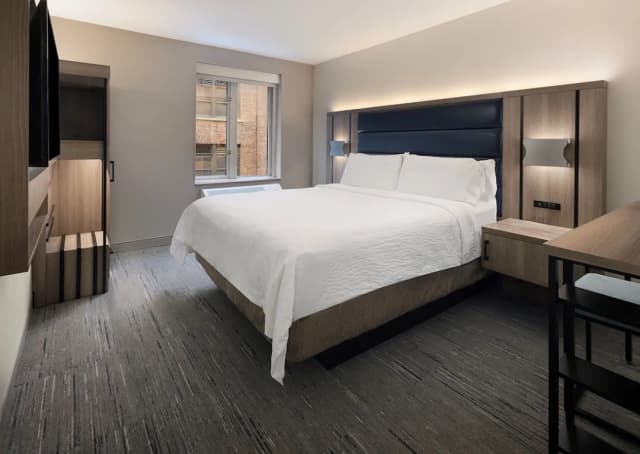 ホリデー イン エクスプレス NYC チェルシー – ノーマッド エリア by IHG-スタンダード ルーム キングベッド 1 台 ジェットバス-6