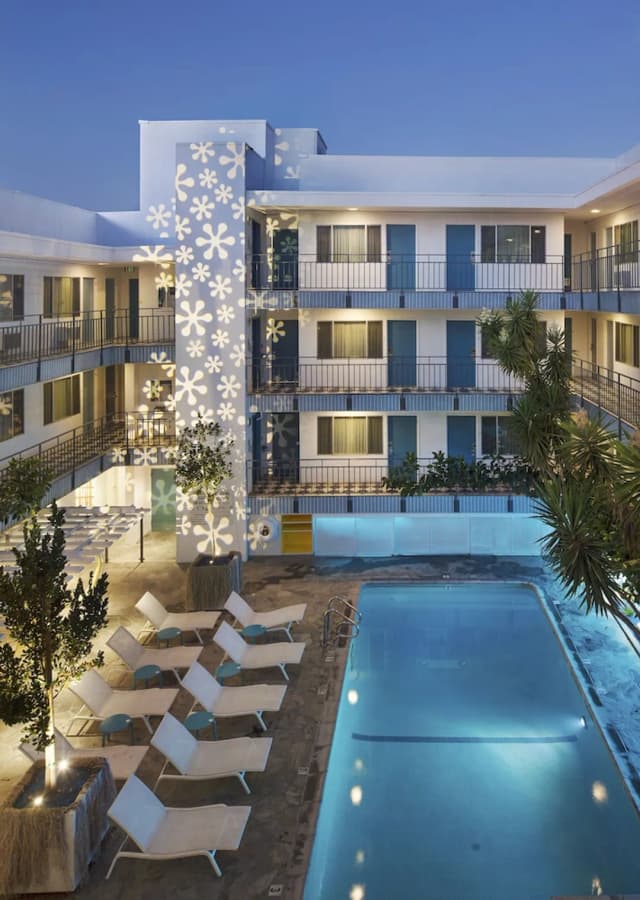 ビバリー ローレル ホテル at ウェスト ハリウッド-デラックス ルーム キングベッド 1 台 バリアフリー-7