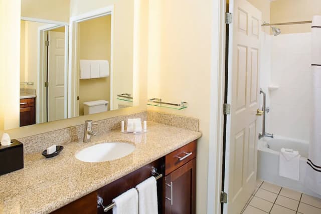 休斯頓韋斯特切斯萬豪居家飯店-行政套房, 1 間臥室, 泳池景觀-4