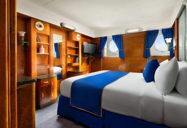 The Queen Mary-华丽客房, 1 张特大床 (Portside)-1