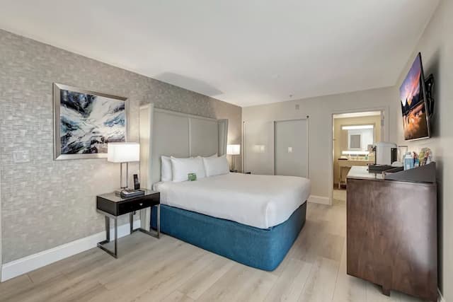 Ocean View Hotel-标准房, 1 张特大床, 庭院景观 (Standard with King Bed)-3