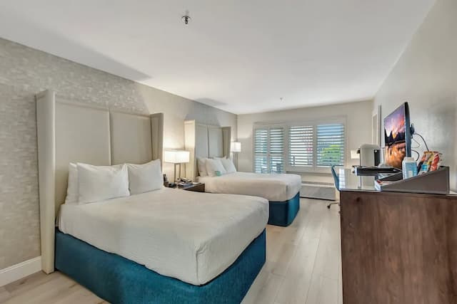 Ocean View Hotel-高级房, 2 张双人床, 阳台, 庭院景观 (Standard with Two Double Beds, Privat)-1