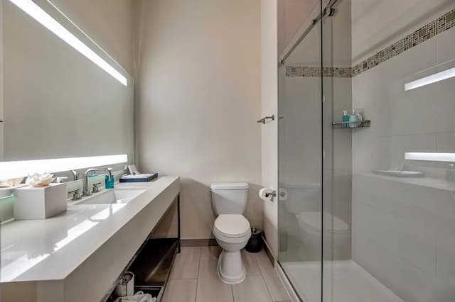 Ocean View Hotel-华丽客房, 2 张双人床, 阳台, 海洋景观 (Ocean View with Two Double Beds, Priv)-7