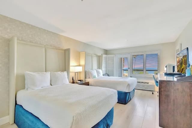 Ocean View Hotel-华丽客房, 2 张双人床, 阳台, 海洋景观 (Ocean View with Two Double Beds, Priv)-2