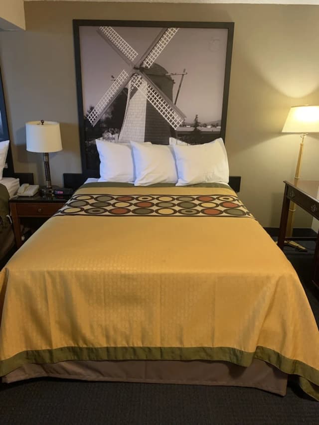 Sutton Suites Hotel-Room, 2 Queen Beds-2