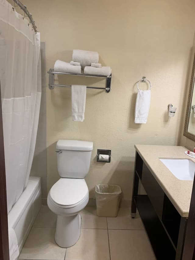 Sutton Suites Hotel-Room, 2 Queen Beds-5