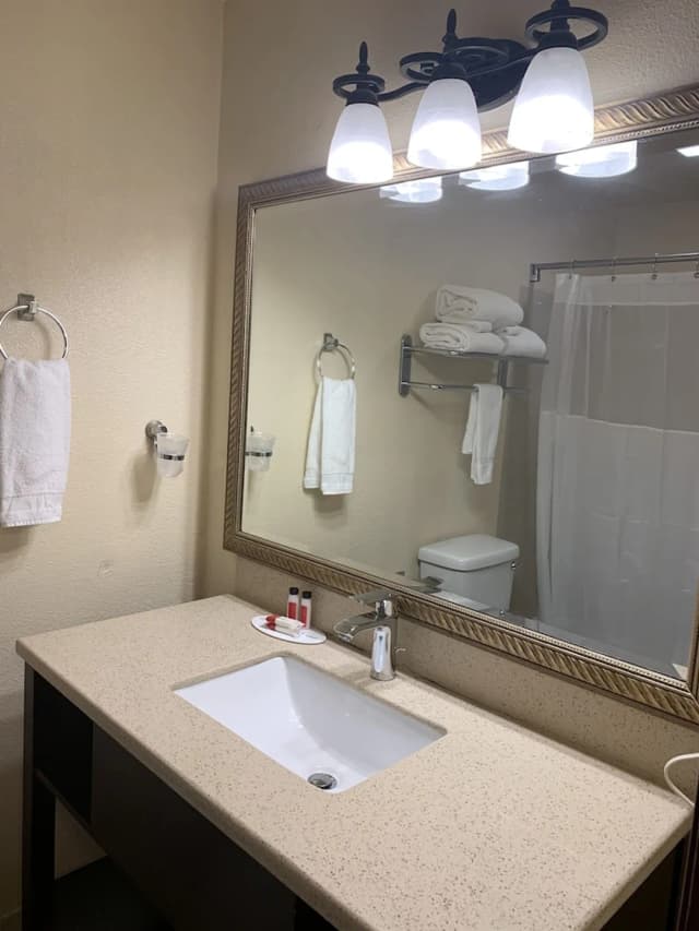 Sutton Suites Hotel-Room, 2 Queen Beds-6