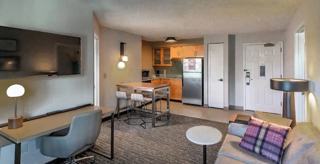 Residence Inn by Marriott Anchorage Midtown-Suite, 1 Bedroom (Mobility Accessible, Tub)-5