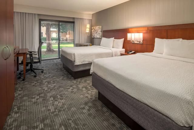 Sonesta Select Seattle Bellevue Redmond-华丽客房, 2 张大床 (Garden View)-1