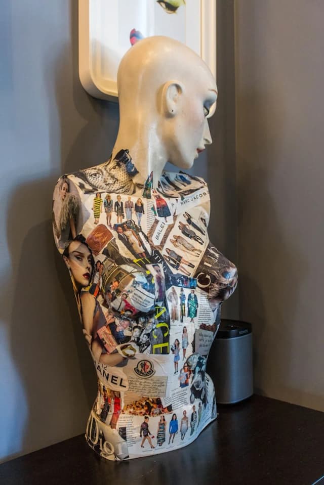 マコーミック プレイス ゲスト ハウス-プレミアム ルーム キングベッド 1 台 共用バスルーム-14