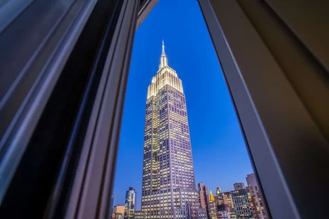 Hilton Garden Inn New York/West 35th Street-Room, 1 King Bed-1