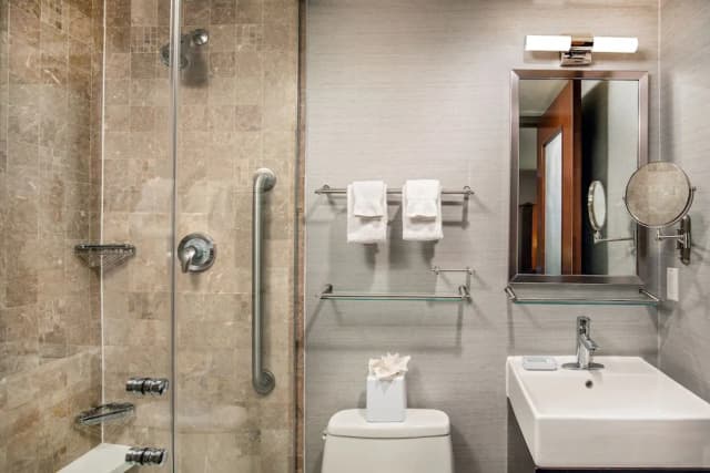 Fairfield by Marriott New York Manhattan Times Square-Deluxe Room, 2 Double Beds, City View-3